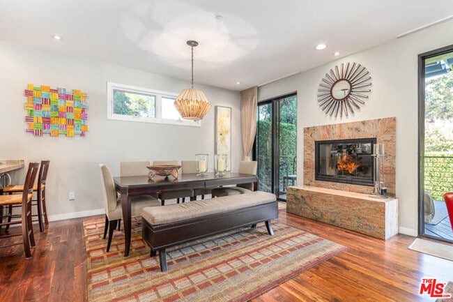 Building Photo - 8573 Appian Way