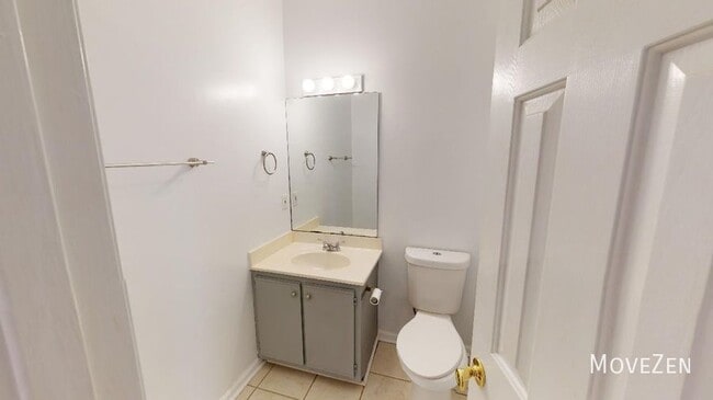 Building Photo - 729 Bragg Dr