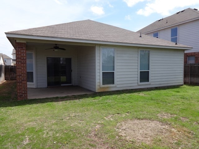 Building Photo - 9725 Minton Dr