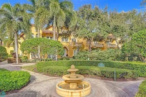 Building Photo - 210 NE 69th Cir