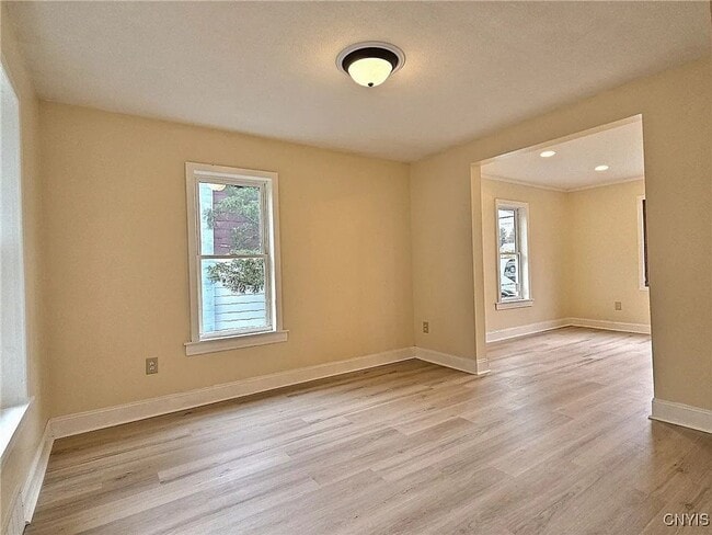 Building Photo - 3 Bed 1.5 Bath Rental in Sherrill NY