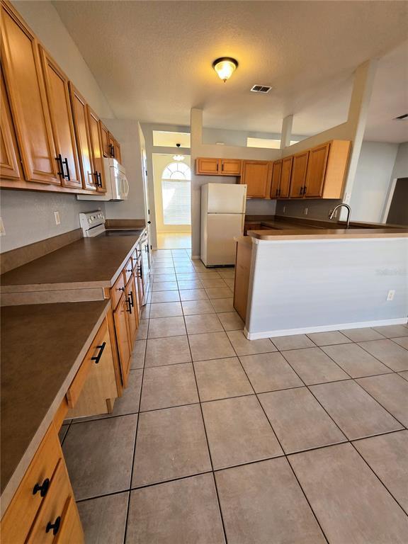 Building Photo - 736 Hurley Dr