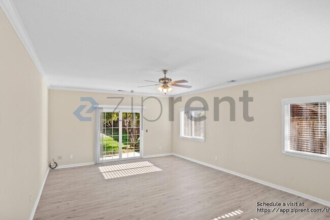 Building Photo - 8370 Parish Way