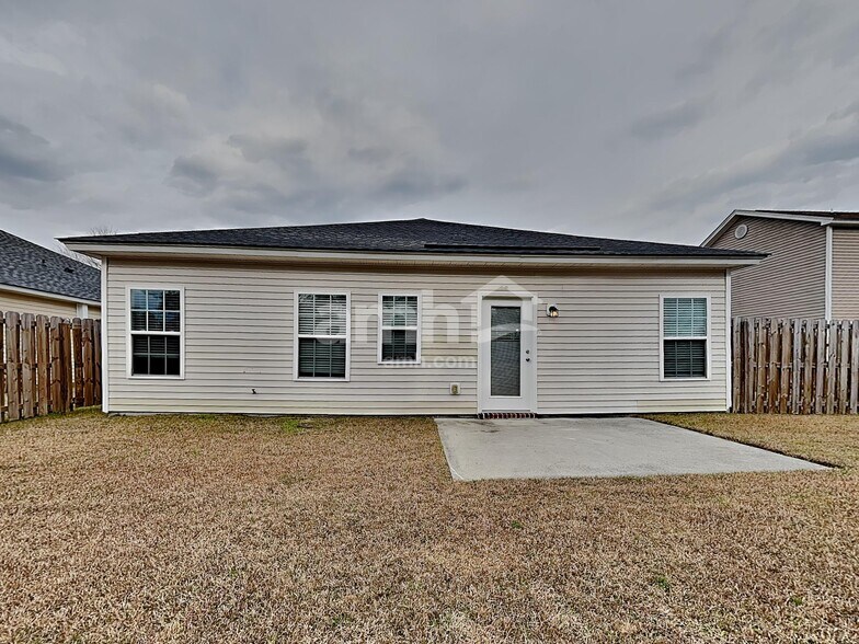 Building Photo - 116 Archwood Dr