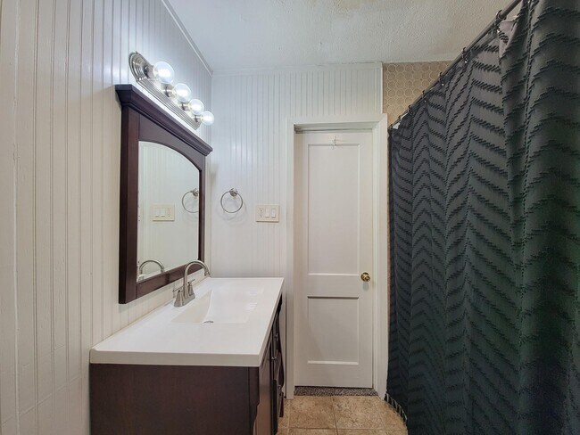 Building Photo - 1107 Milam St