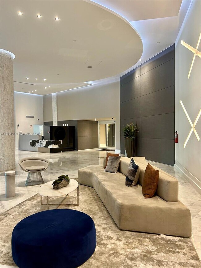 Building Photo - 3300 NE 192 St