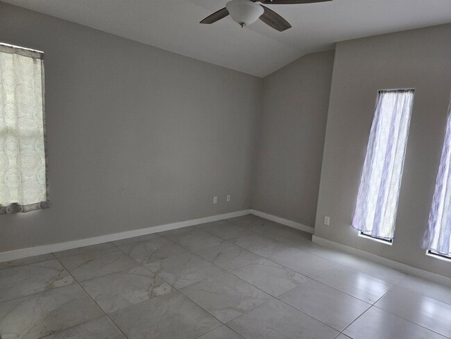 Building Photo - 7108 EL MESON DR