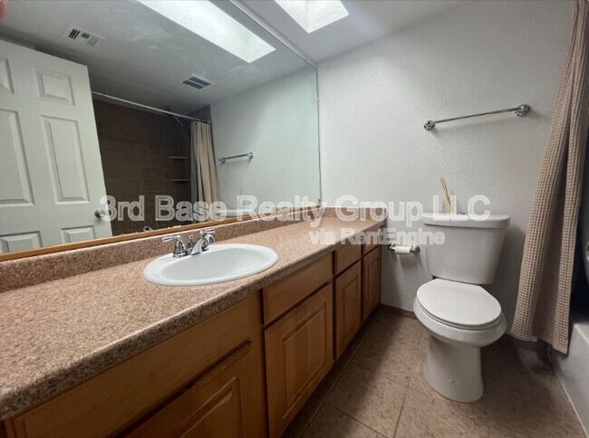 Building Photo - 3601 W Tierra Buena Ln