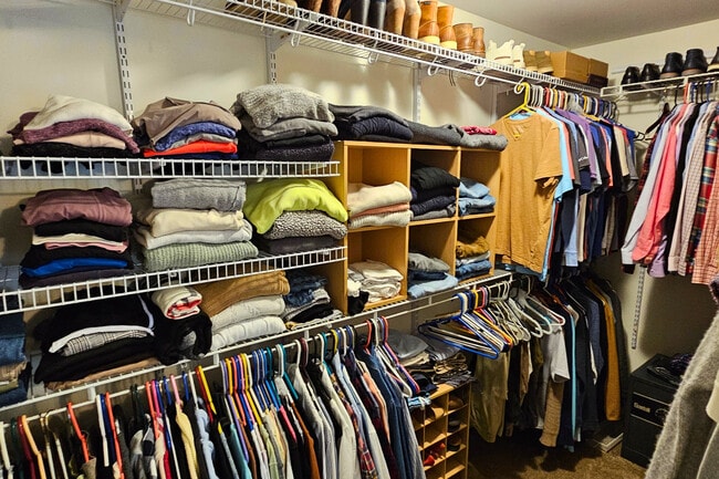 Building Photo - 908 Berwick Dr