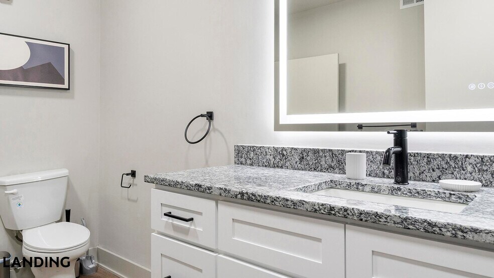 Building Photo - 49 Boulevard SE