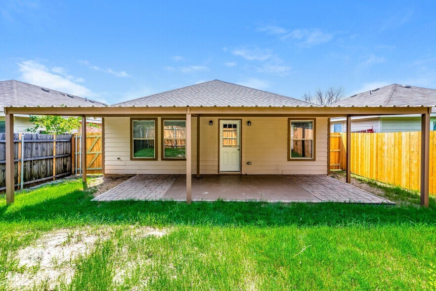 Building Photo - 8924 Sun Haven Way