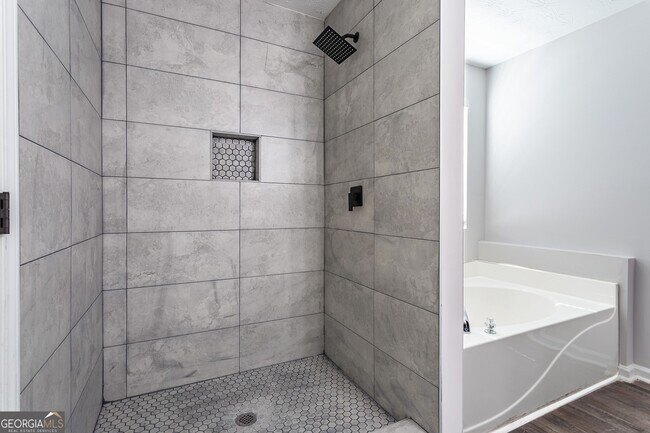 Building Photo - 2 Belmont Park Dr