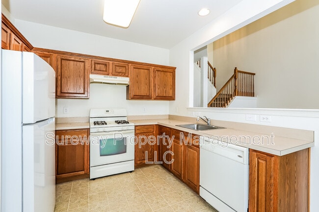 Building Photo - 158 Chancellor Dr