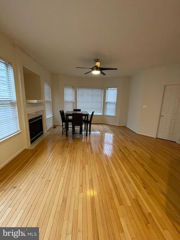 Building Photo - 6256 Shackelford Terrace