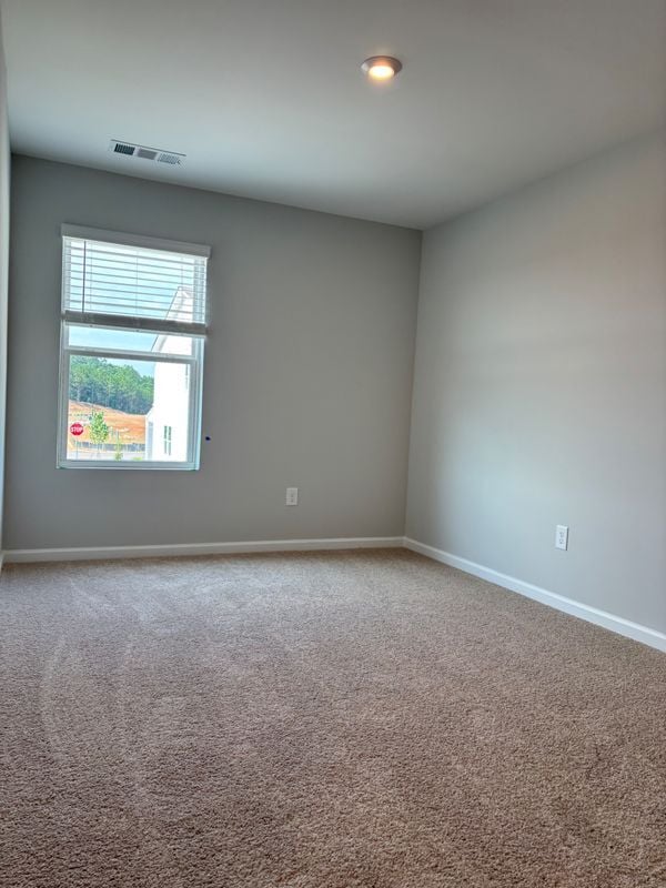 Building Photo - 487 Crown Dr
