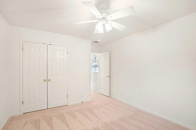 Building Photo - 2514 Crenshaw Dr