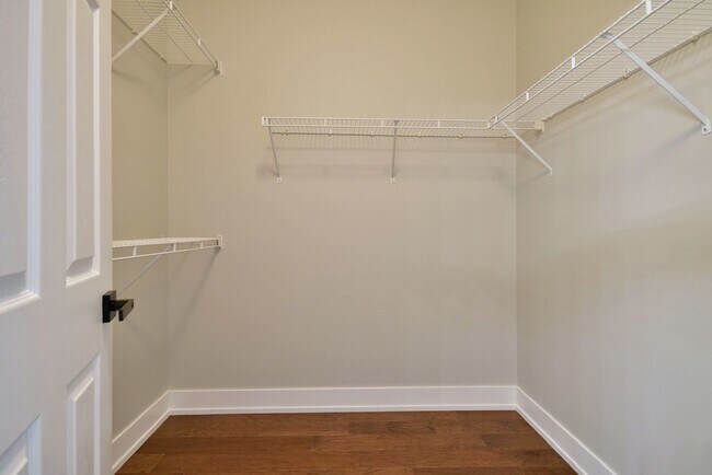 Building Photo - 982 Indigo Ct