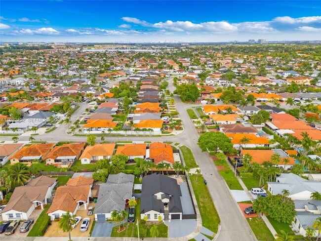 Building Photo - 803 NW 133rd Ct