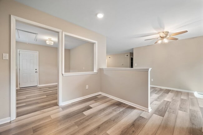 Building Photo - Move in Ready! Brick ranch home has 3 bedr...