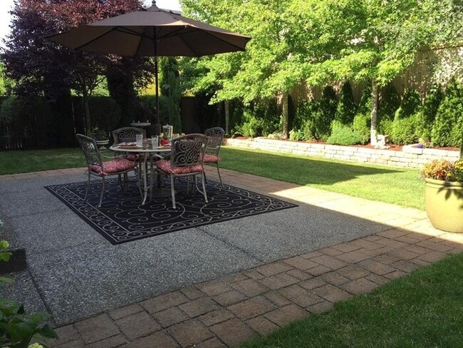 Building Photo - Elegant 4BR Murray Franklin Home in Fernwood Hills | EV Charger | Northshore Schools