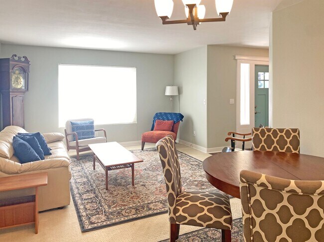 Building Photo - Fabulous Sabbatical Furnished Home