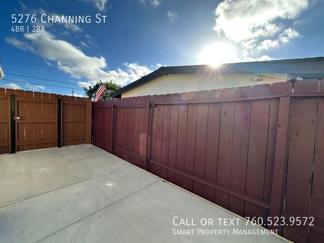Building Photo - 5276 Channing St