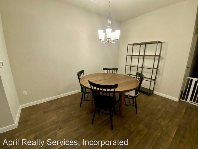 Building Photo - 3 br, 2 bath House - 130 Lullaby Ln