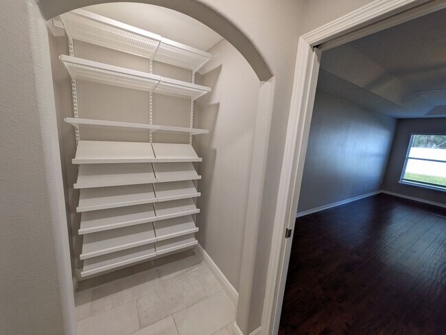 Building Photo - 5/3 Single Family Home at East Lake Cove i...