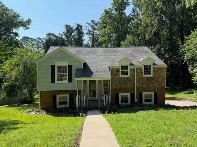 Building Photo - 305 Rollingwood Rd