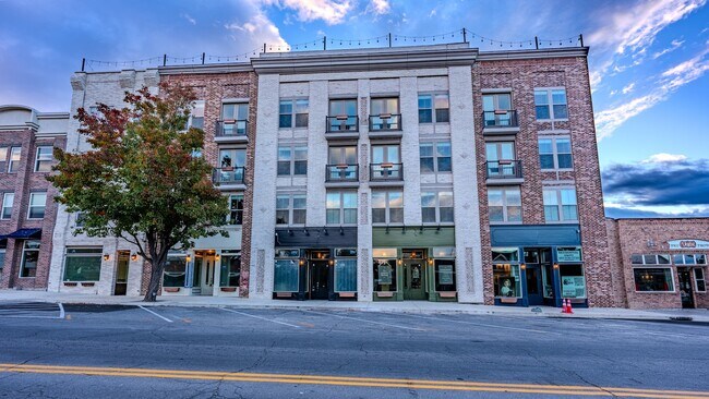 Building Photo - 67 S Main St