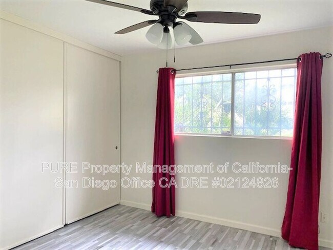 Building Photo - 2925 Luana Dr