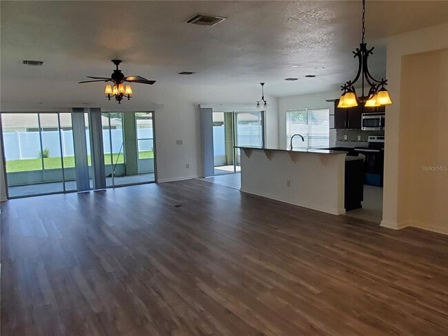 Building Photo - 5521 SW 43rd St