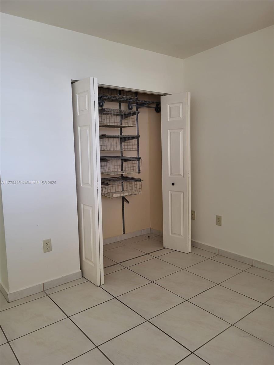 Building Photo - 10155 NW 9th Street Cir