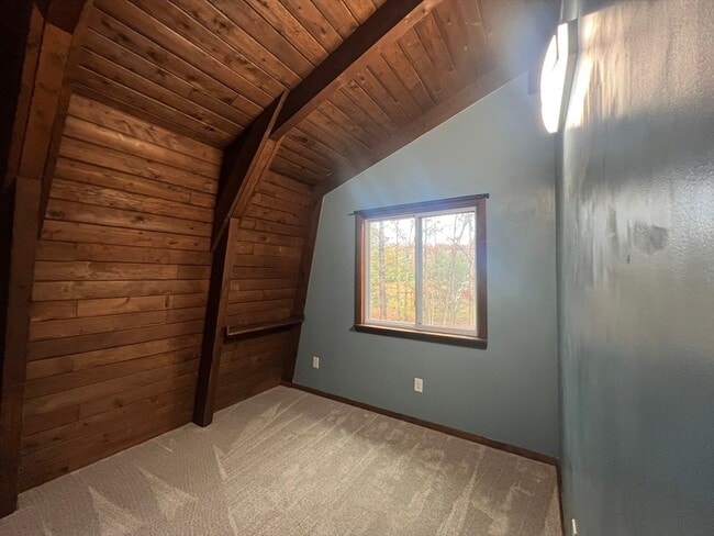 Building Photo - 888 Salem St