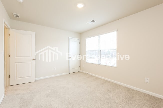 Building Photo - coming soon