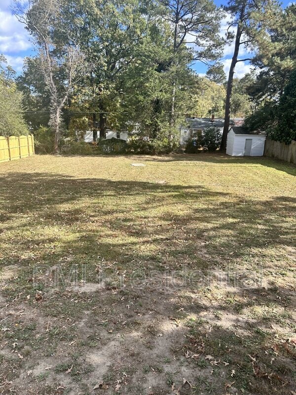 Building Photo - 1507 Foster Rd
