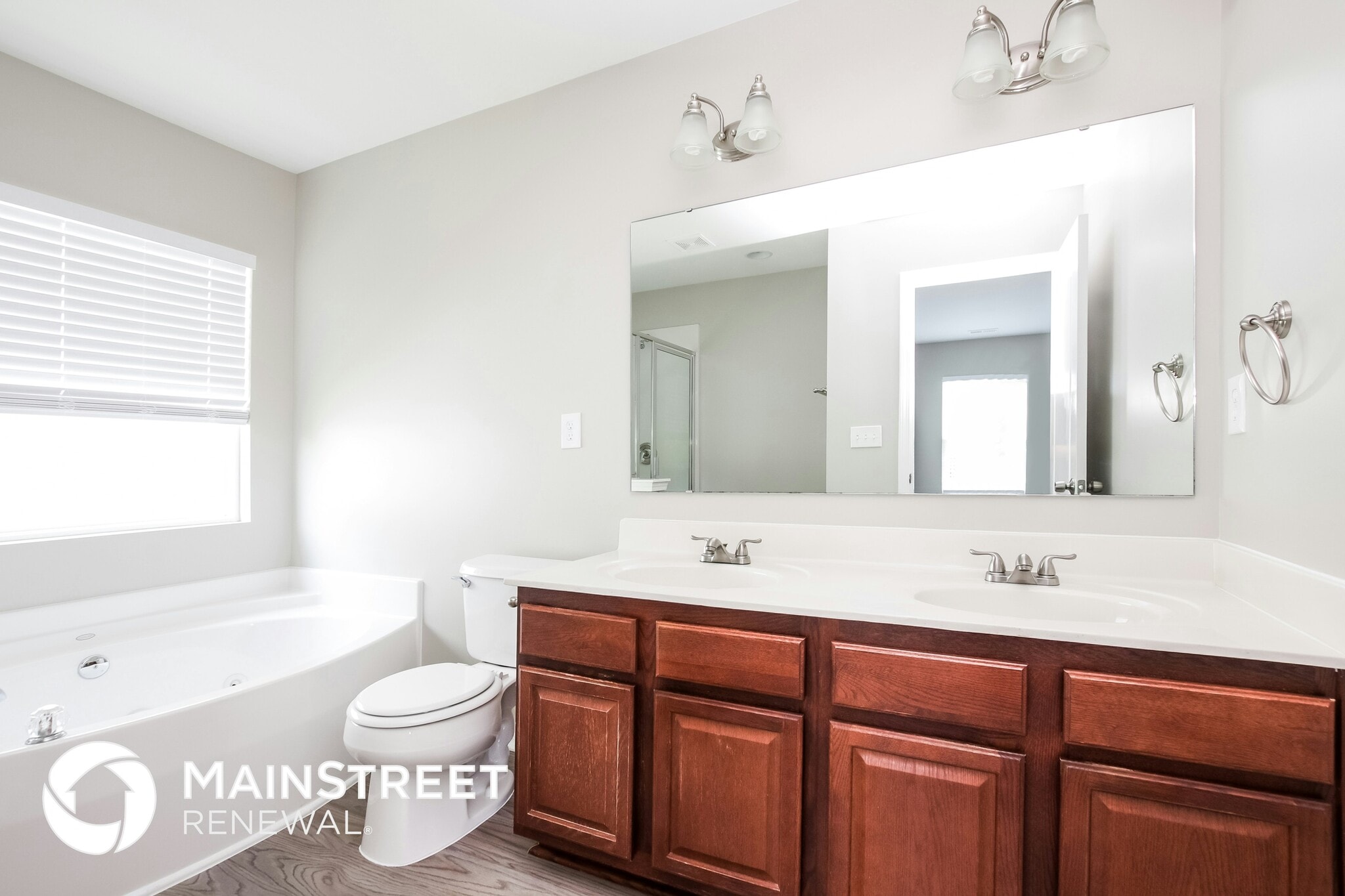 Building Photo - 15810 Normans Landing Dr