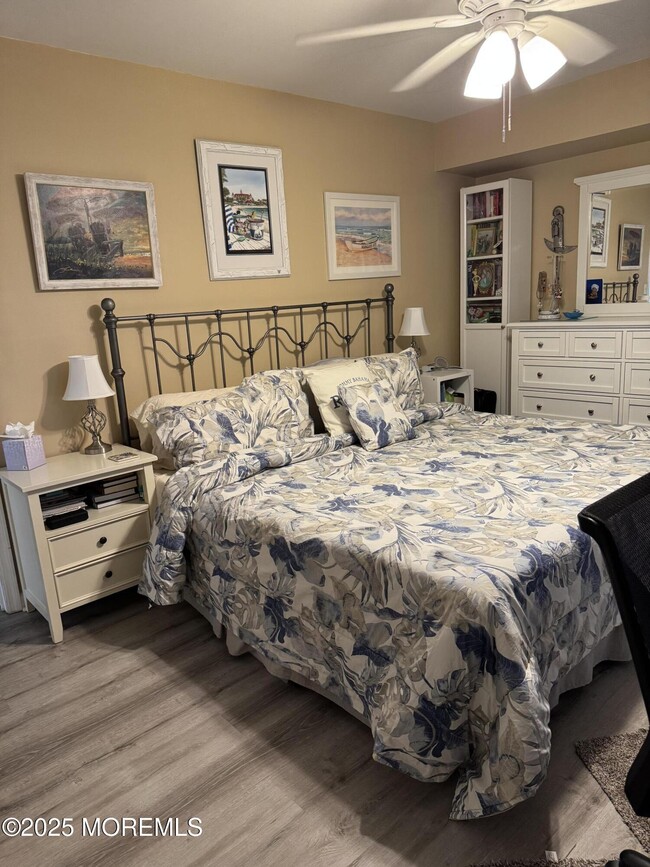 Building Photo - 206 Brinley Ave