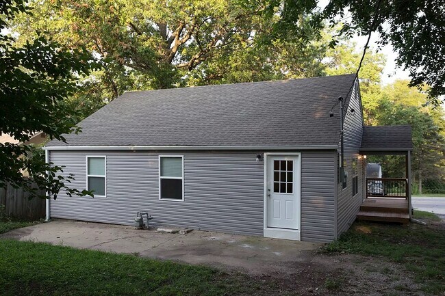 Building Photo - 5944 Nall Ave