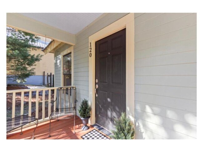 Building Photo - 120 Kendene St