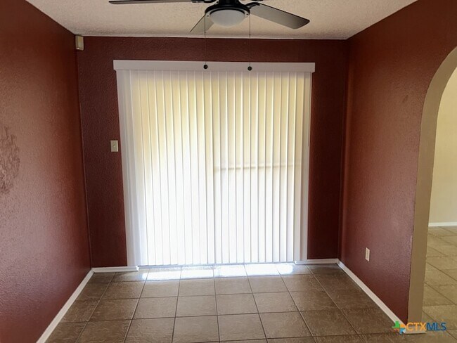 Building Photo - 4403 Jana Dr