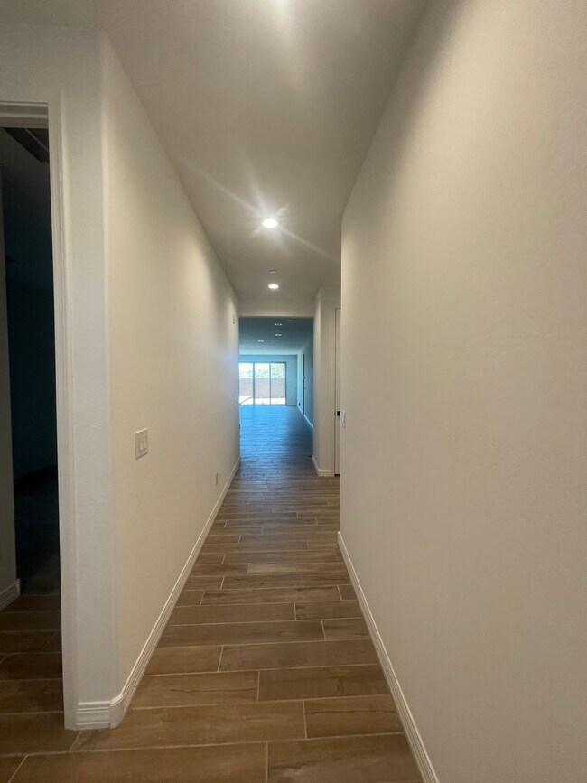 Building Photo - 13419 W Crimson Ter