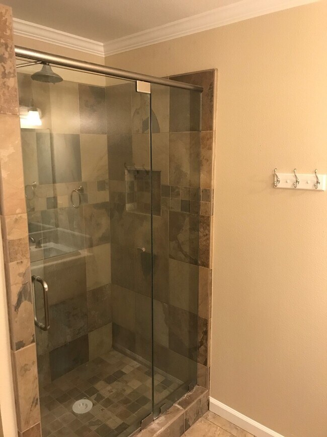 Building Photo - Everything You Need and Want to Call Home!