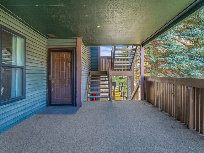 Building Photo - POWDERWOOD 2 BED
