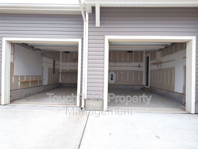 Building Photo - 8931 Rockrose Wy