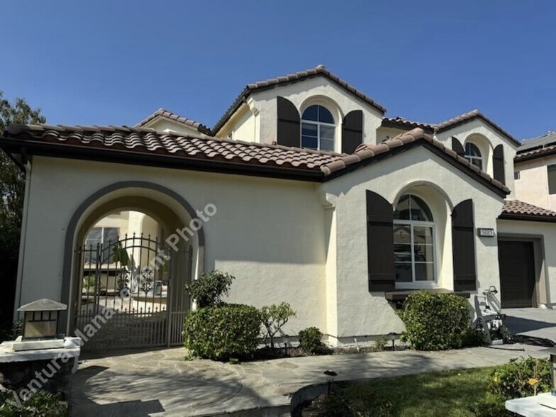 Building Photo - 5885 Indian Point Dr