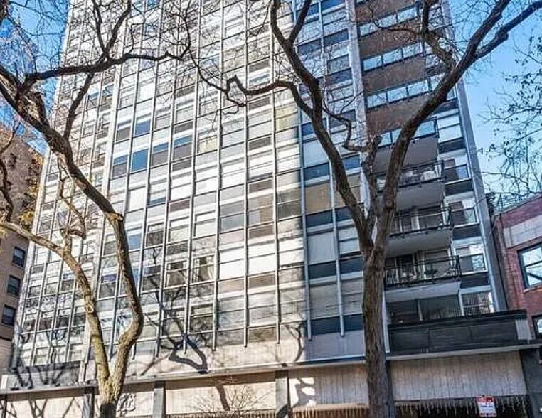 Building Photo - 30 E Elm St