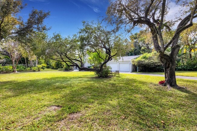 Building Photo - 12200 SW 74th Ct