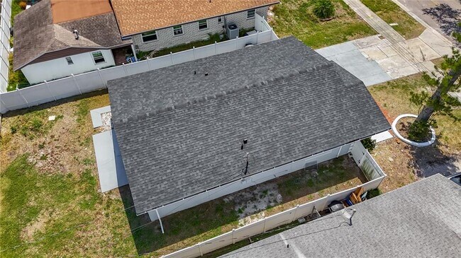 Building Photo - 1755 Shore Acres Blvd NE