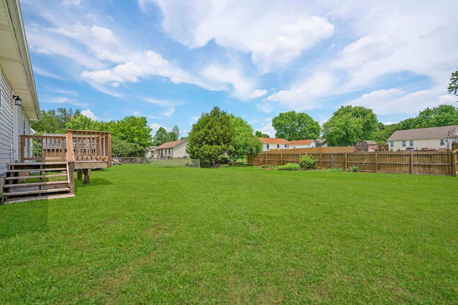 Building Photo - 3415 Oak Lawn Dr
